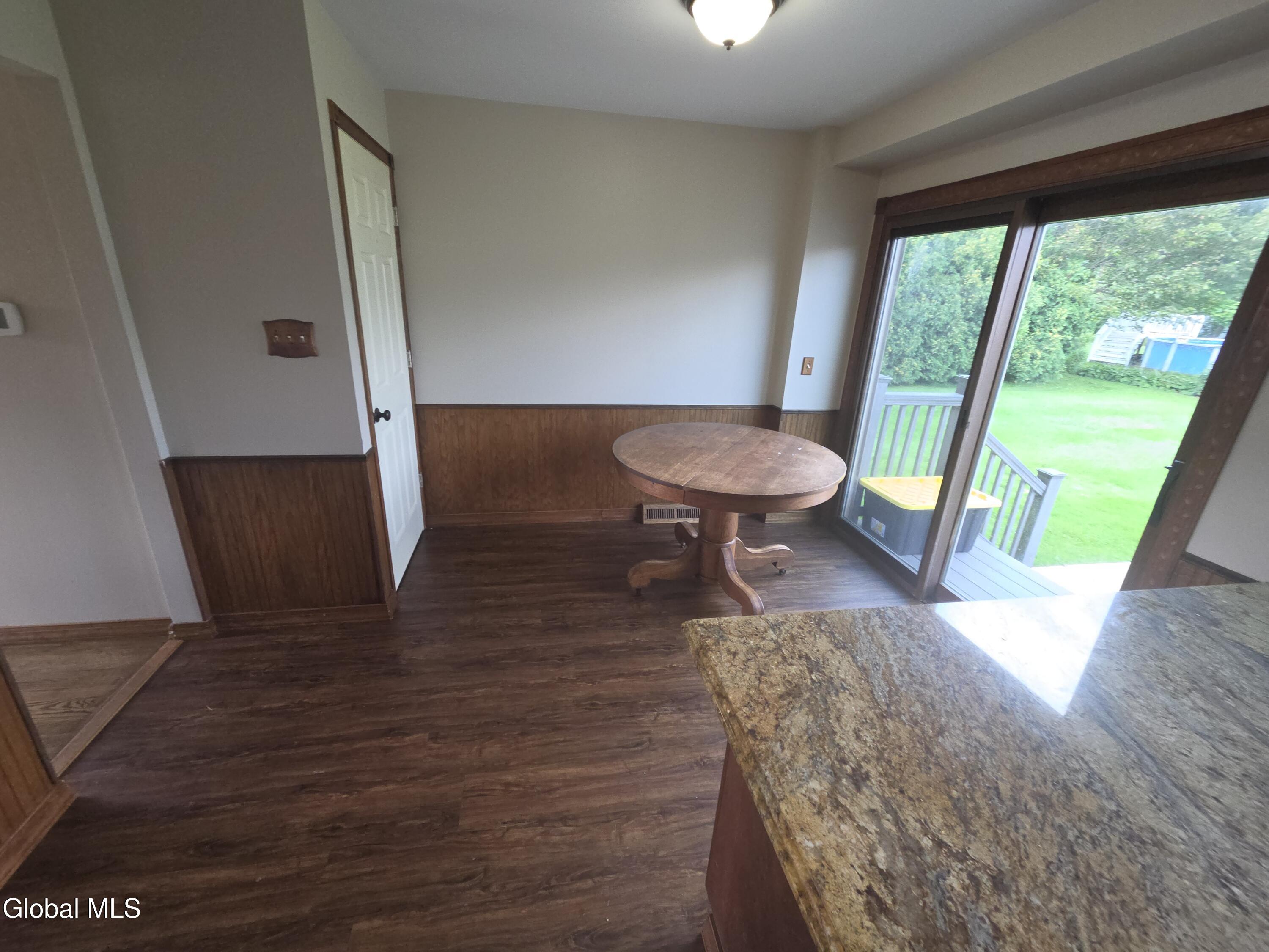 117 Clizbe Avenue Amsterdam NY 12010