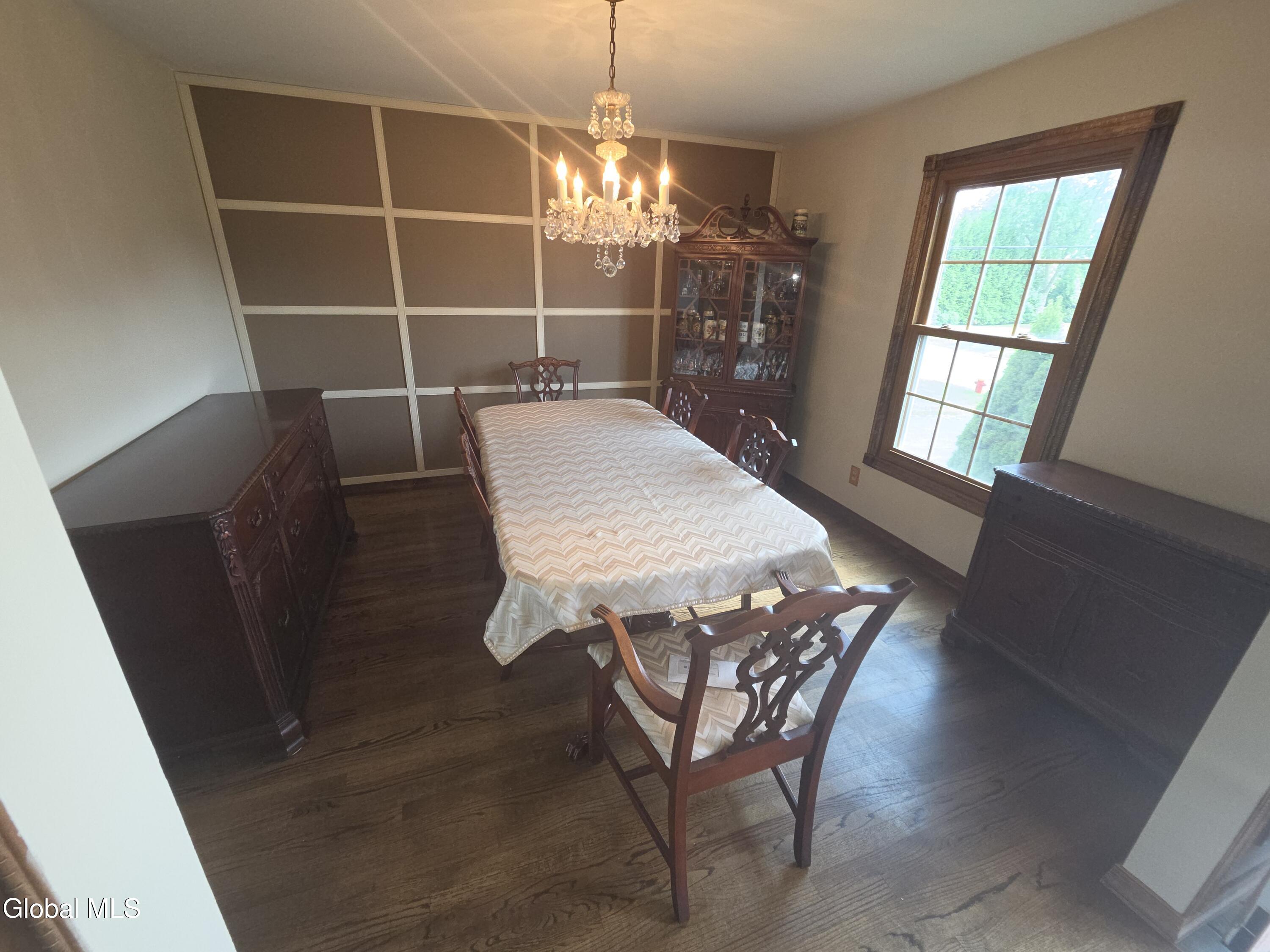 117 Clizbe Avenue Amsterdam NY 12010