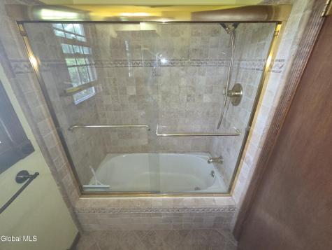 117 Clizbe Avenue Amsterdam NY 12010