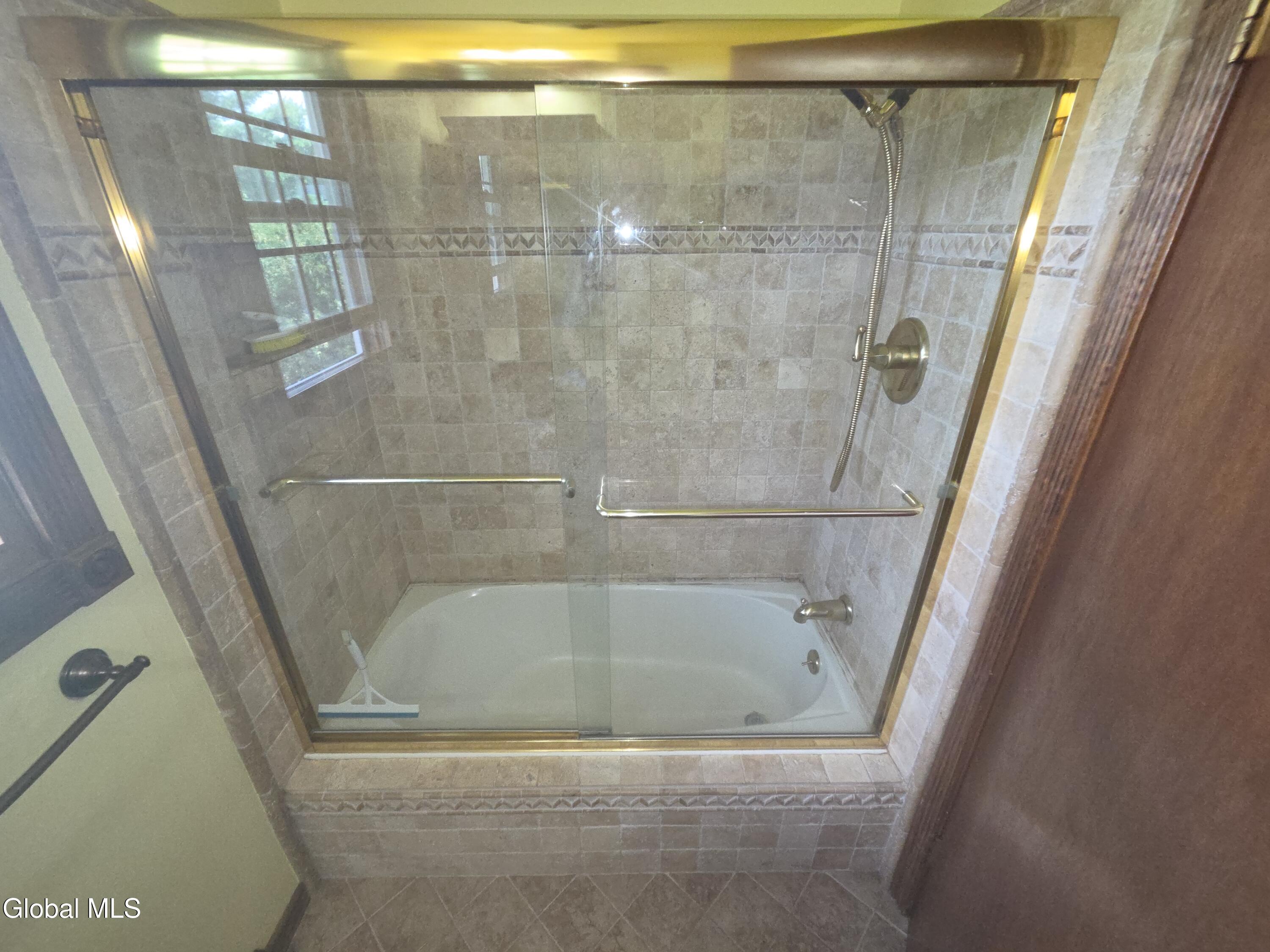 117 Clizbe Avenue Amsterdam NY 12010