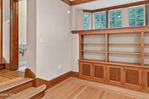 216 Van Rensselaer Boulevard Menands NY 12204