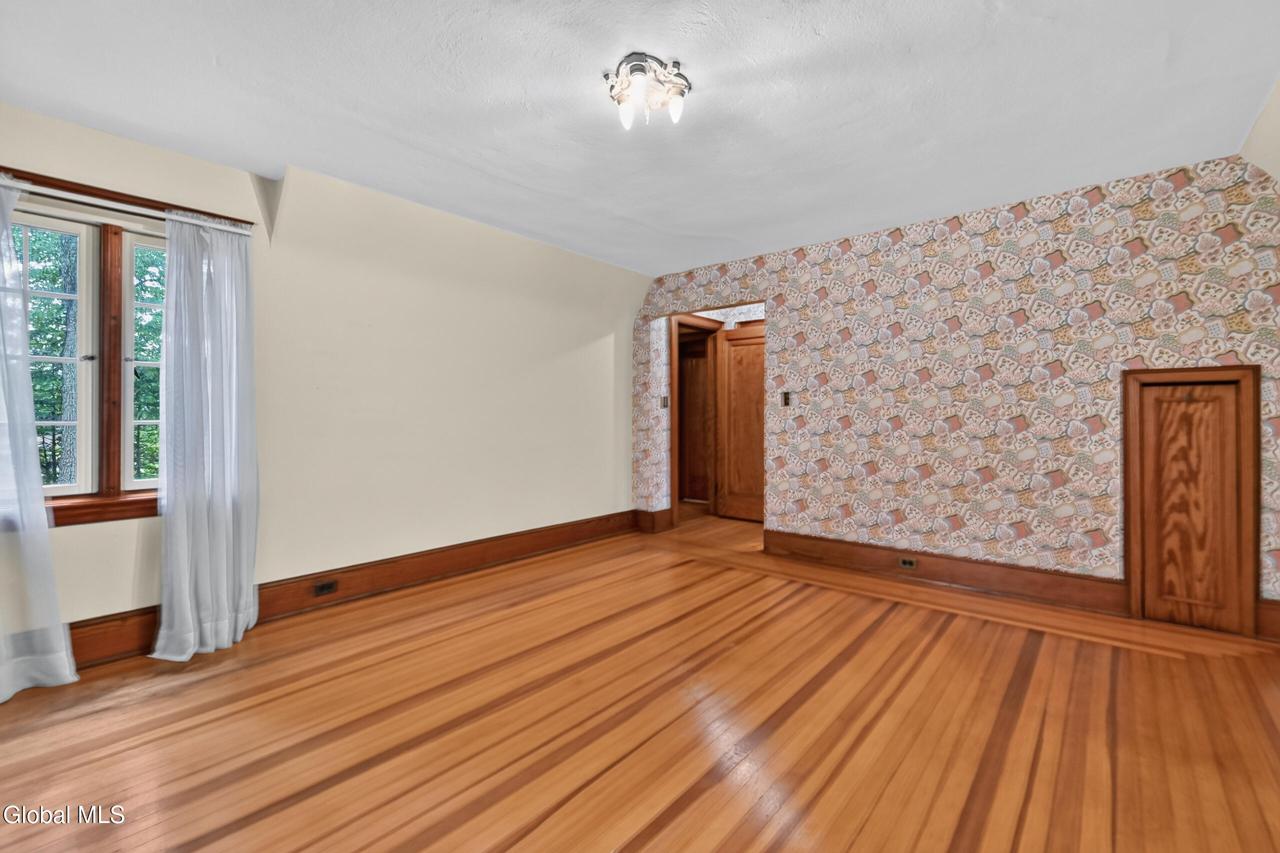 216 Van Rensselaer Boulevard Menands NY 12204