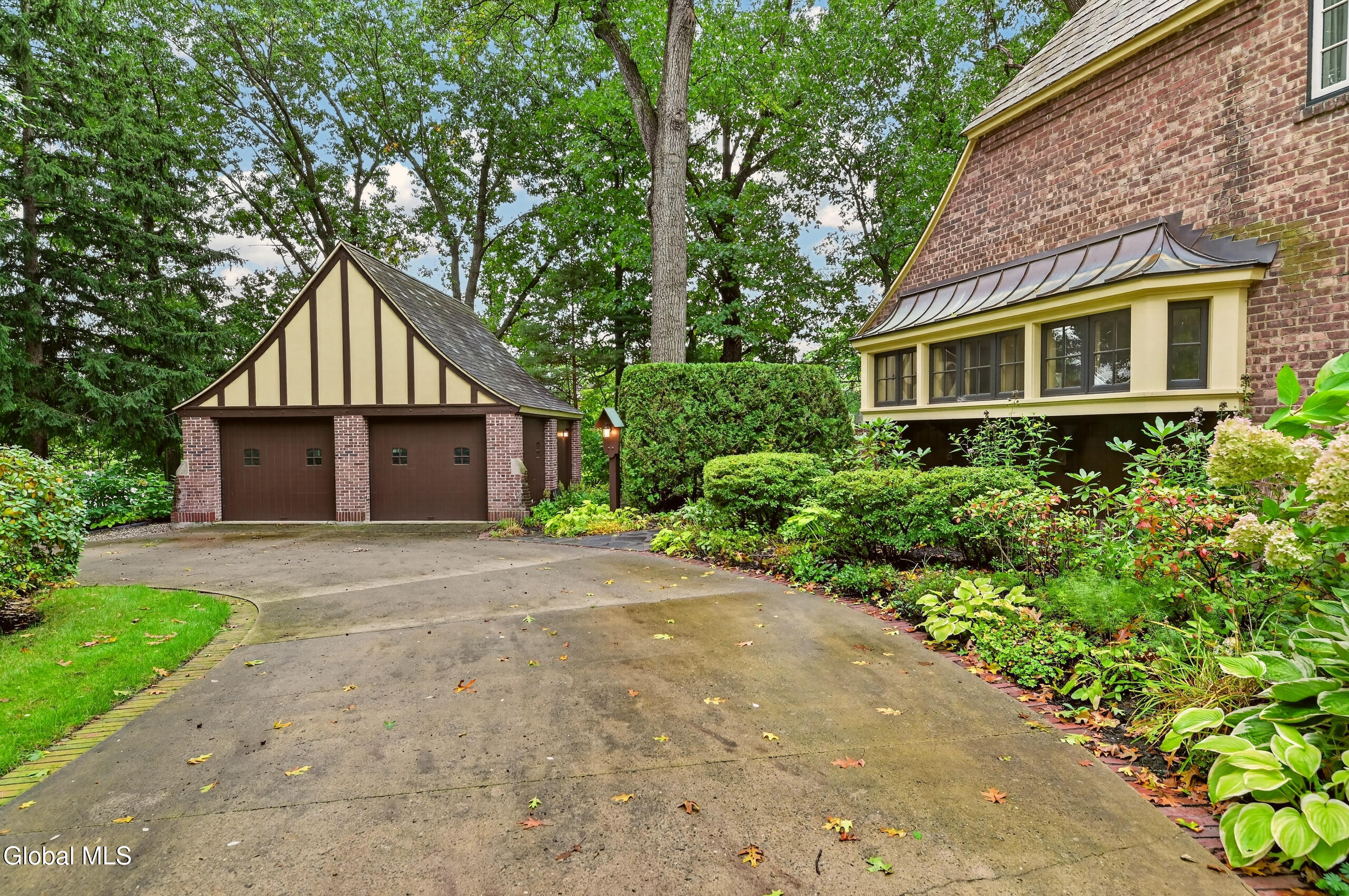 216 Van Rensselaer Boulevard Menands NY 12204