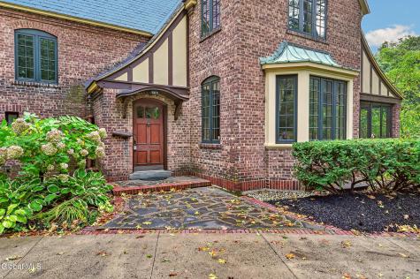 216 Van Rensselaer Boulevard Menands NY 12204