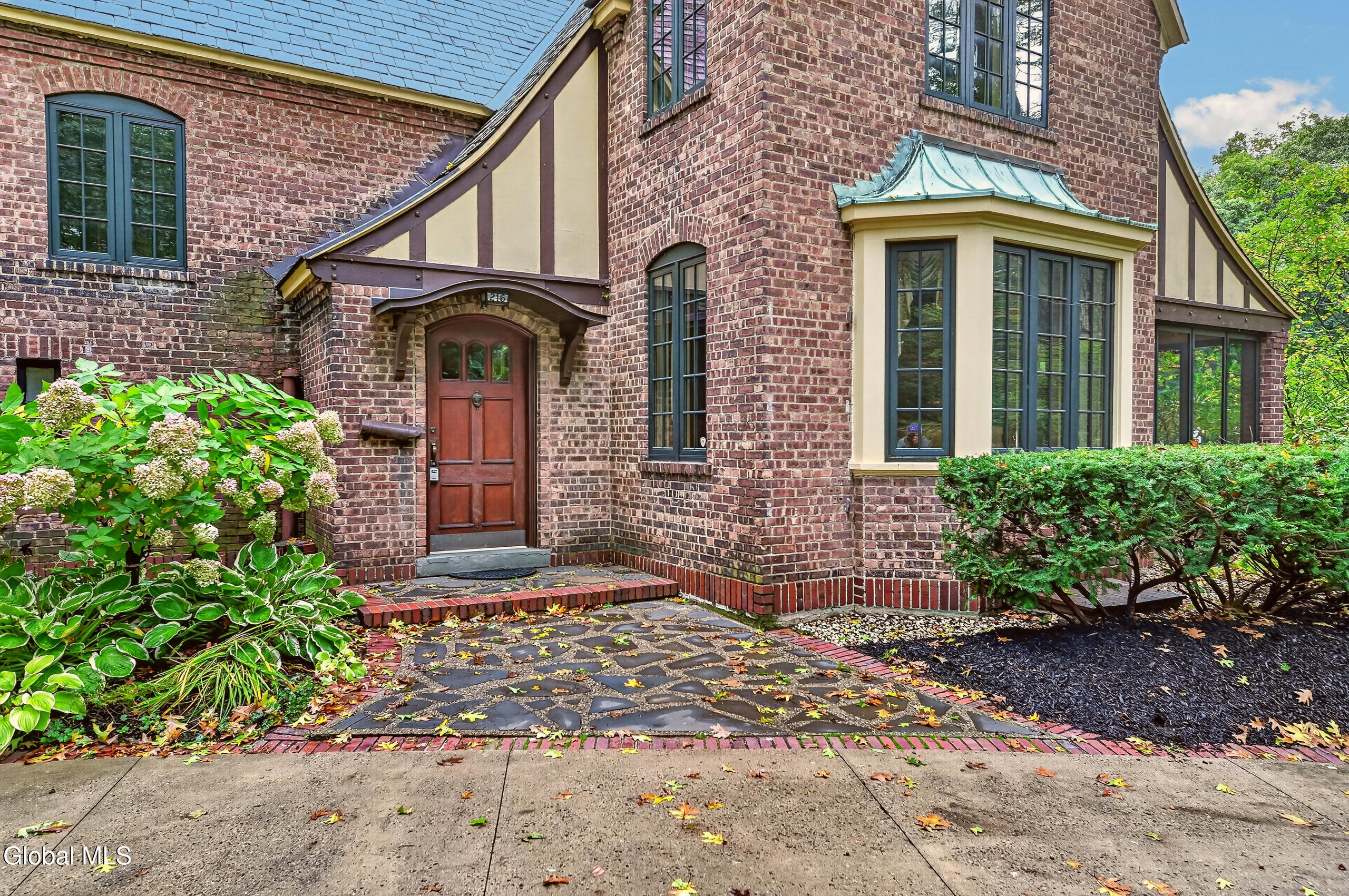 216 Van Rensselaer Boulevard Menands NY 12204