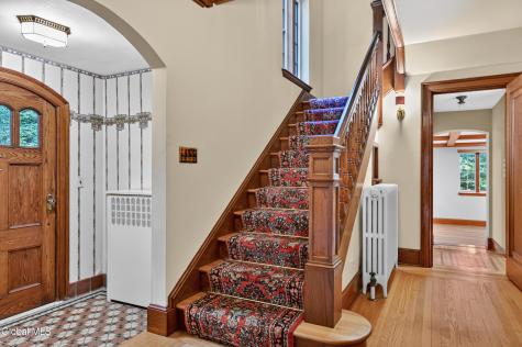 216 Van Rensselaer Boulevard Menands NY 12204