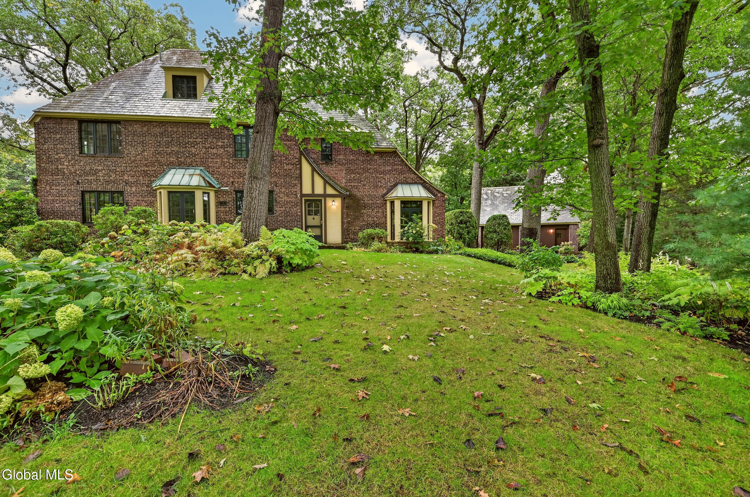 216 Van Rensselaer Boulevard Menands NY 12204