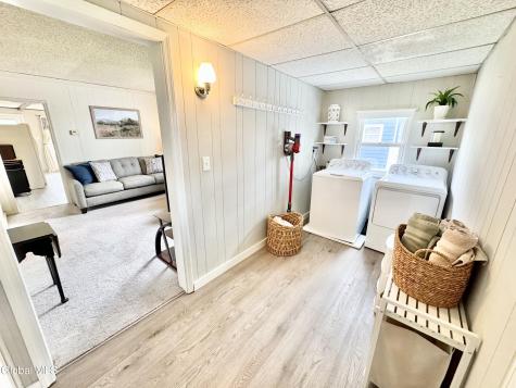153 Dahlia Street Schenectady NY 12306