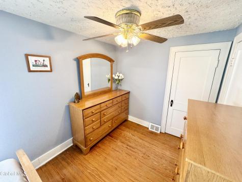 153 Dahlia Street Schenectady NY 12306