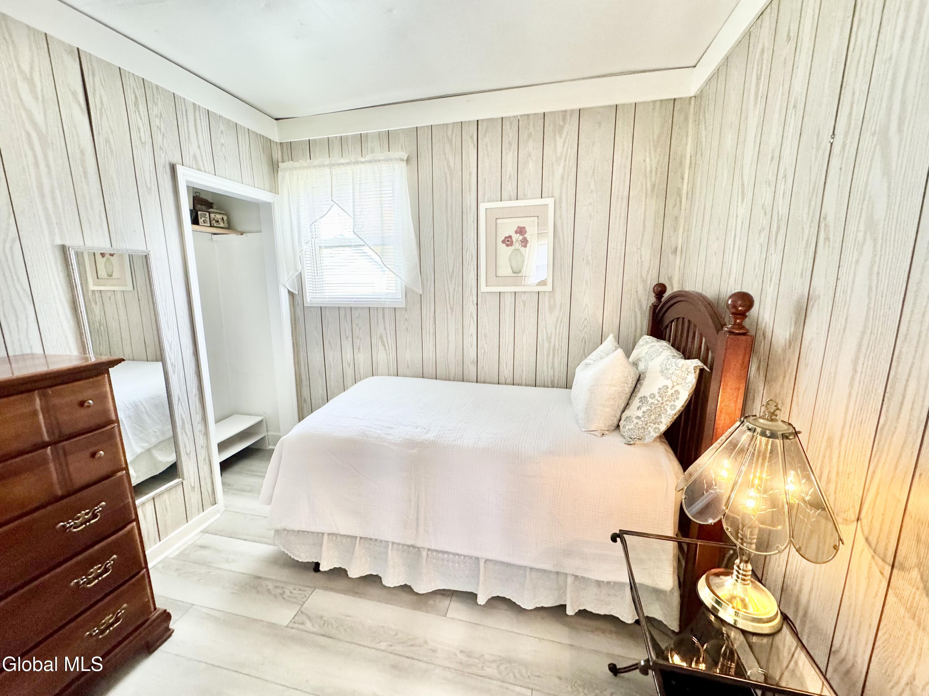 153 Dahlia Street Schenectady NY 12306