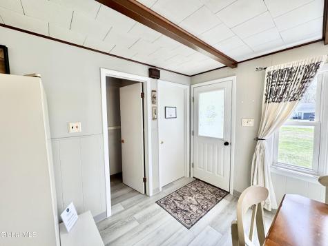 153 Dahlia Street Schenectady NY 12306
