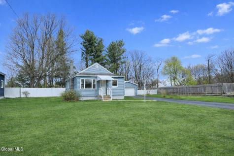 153 Dahlia Street Schenectady NY 12306