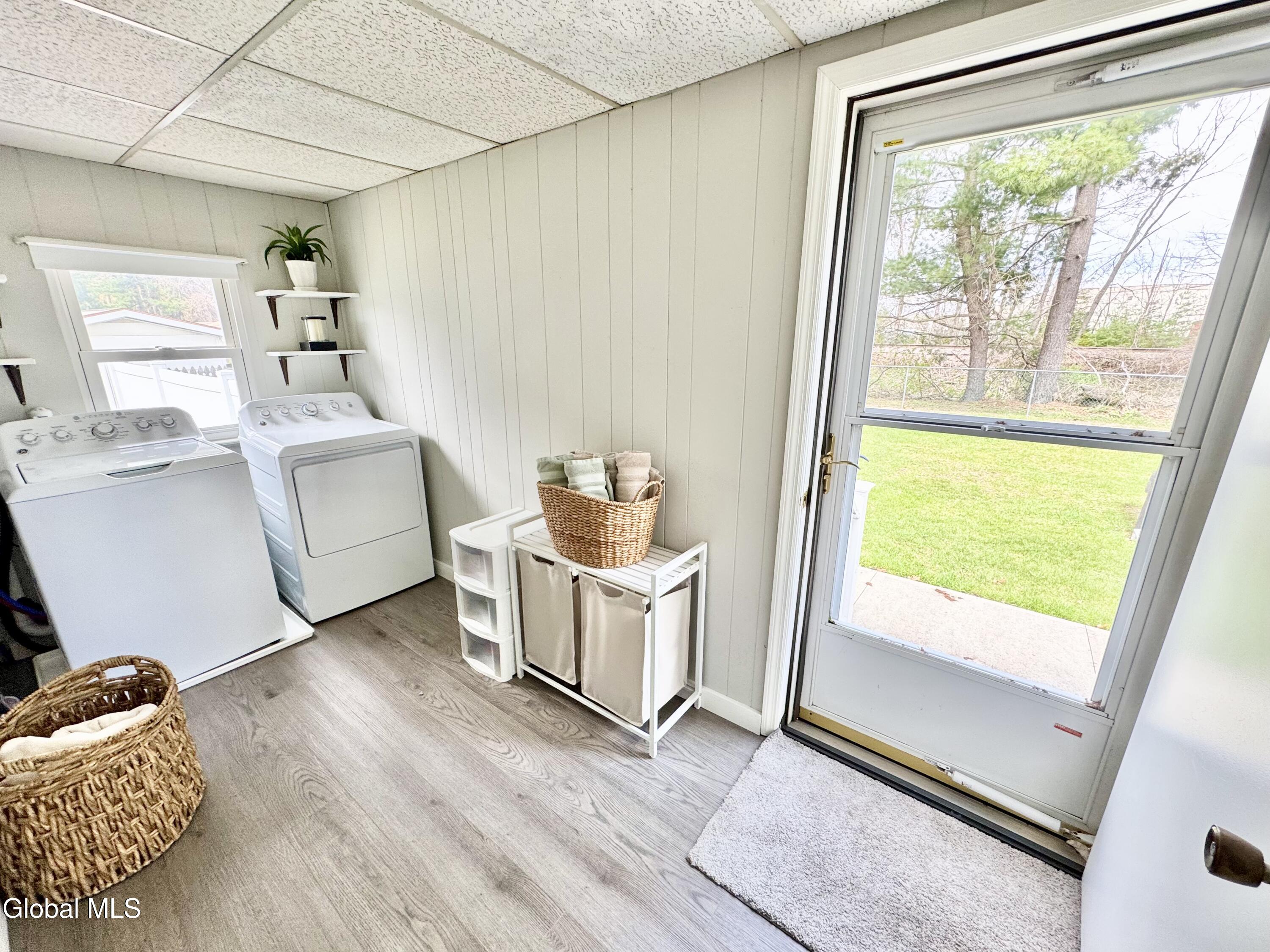 153 Dahlia Street Schenectady NY 12306