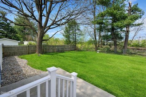 153 Dahlia Street Schenectady NY 12306