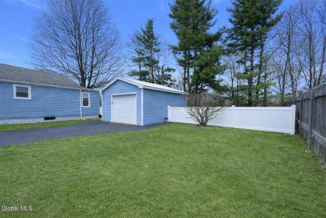 153 Dahlia Street Schenectady NY 12306