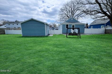 153 Dahlia Street Schenectady NY 12306