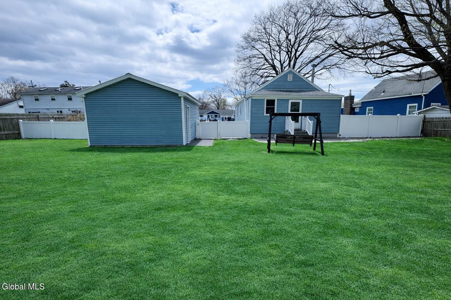 153 Dahlia Street Schenectady NY 12306