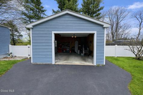 153 Dahlia Street Schenectady NY 12306