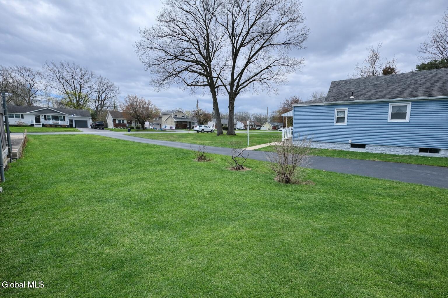 153 Dahlia Street Schenectady NY 12306