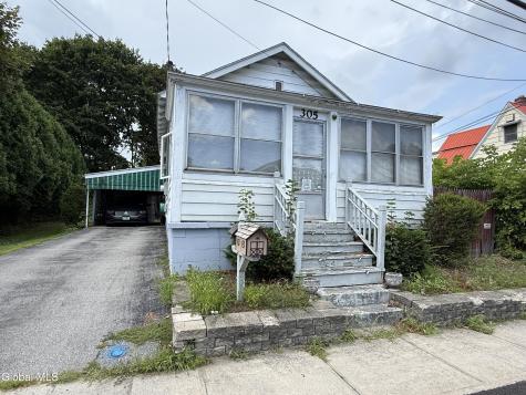 305 Bay Road Queensbury NY 12804