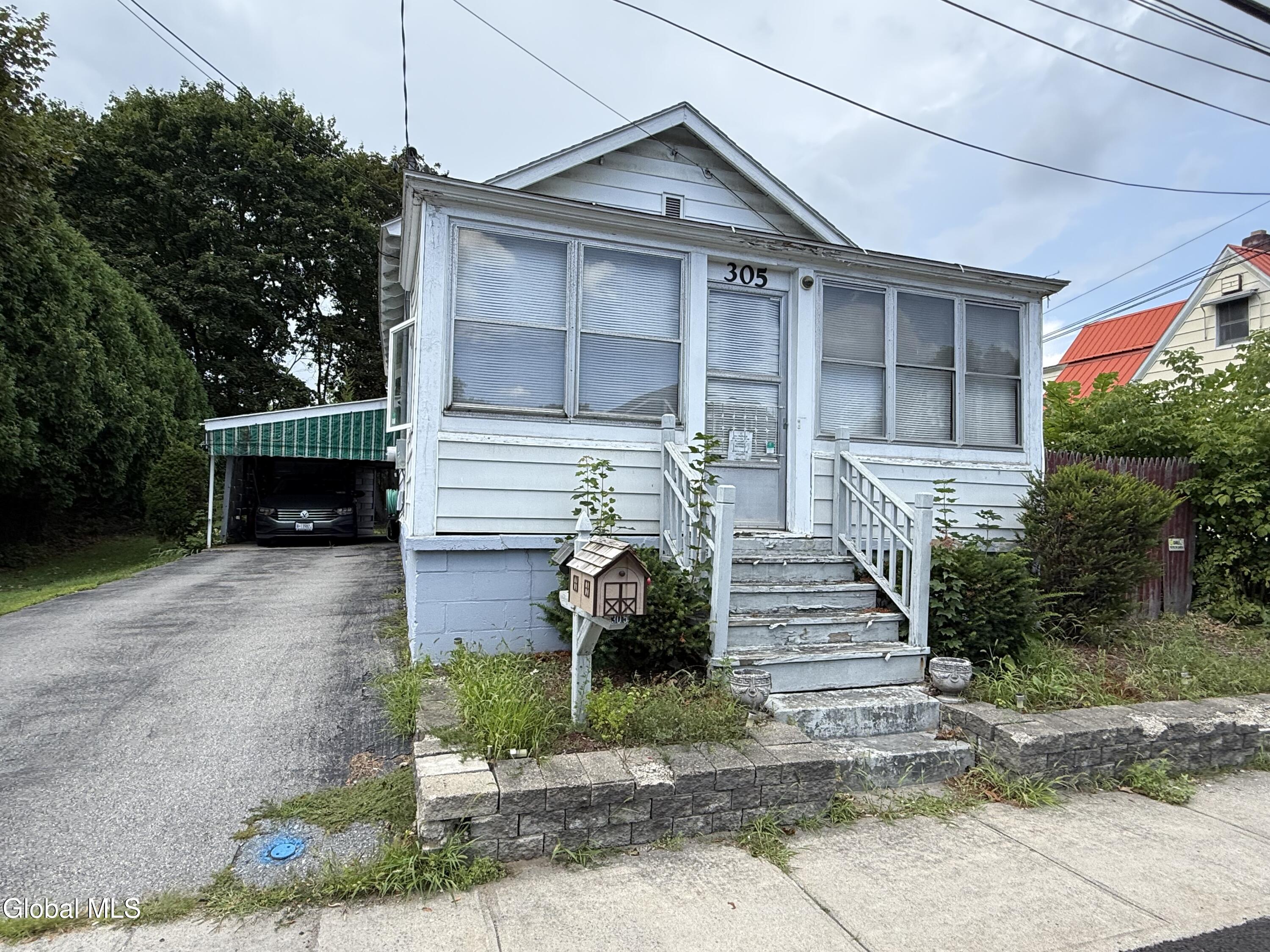305 Bay Road Queensbury NY 12804