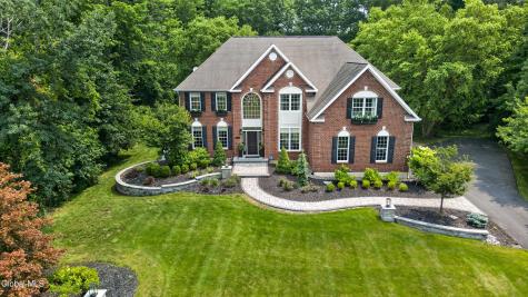 5 Caraway Court Halfmoon NY 12065
