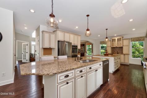 5 Caraway Court Halfmoon NY 12065