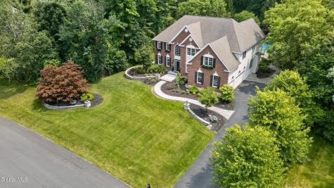 5 Caraway Court Halfmoon NY 12065
