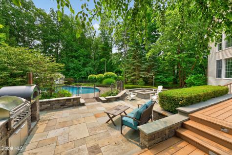 5 Caraway Court Halfmoon NY 12065