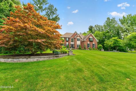 5 Caraway Court Halfmoon NY 12065