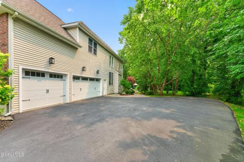 5 Caraway Court Halfmoon NY 12065
