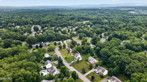 5 Caraway Court Halfmoon NY 12065