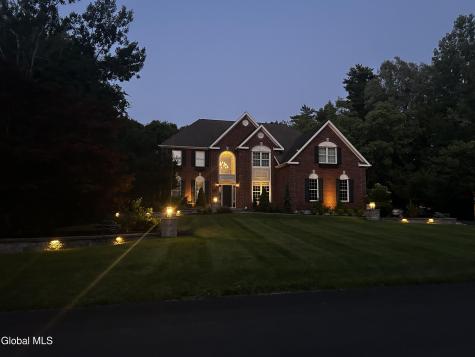 5 Caraway Court Halfmoon NY 12065