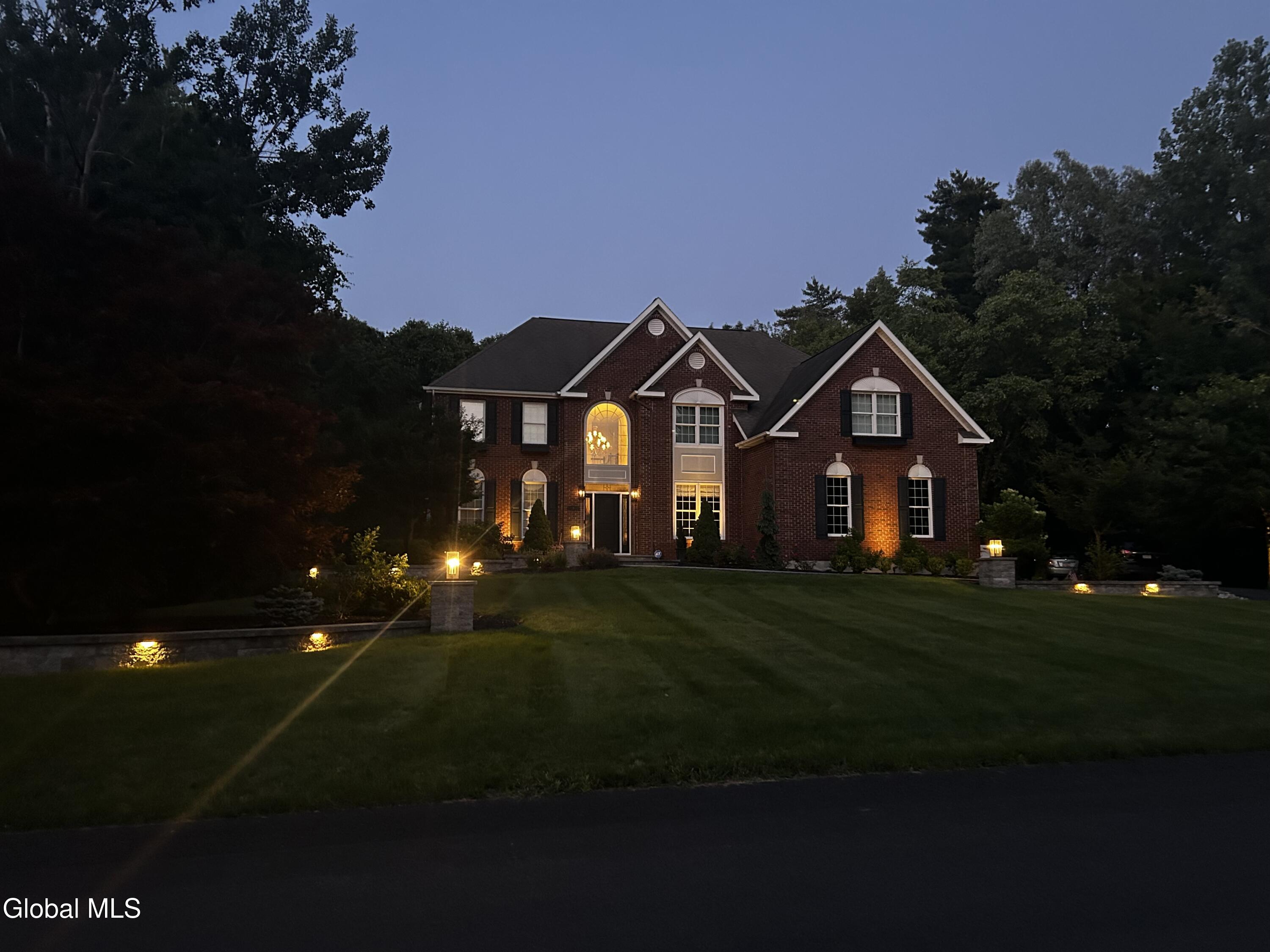 5 Caraway Court Halfmoon NY 12065