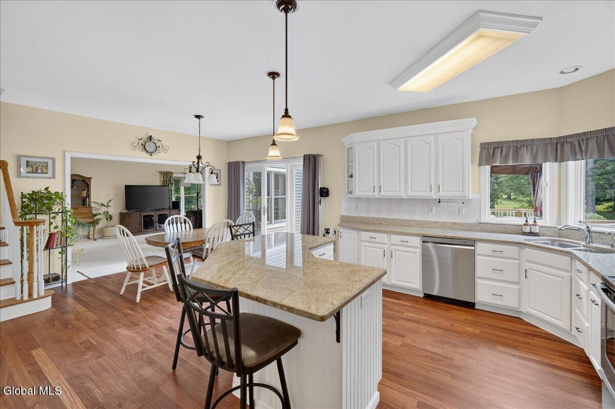 73 Fields End Drive Glenmont NY 12077