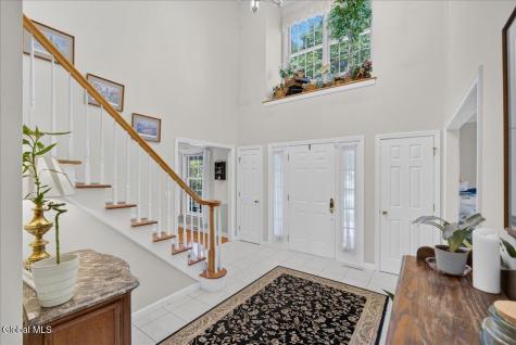 73 Fields End Drive Glenmont NY 12077