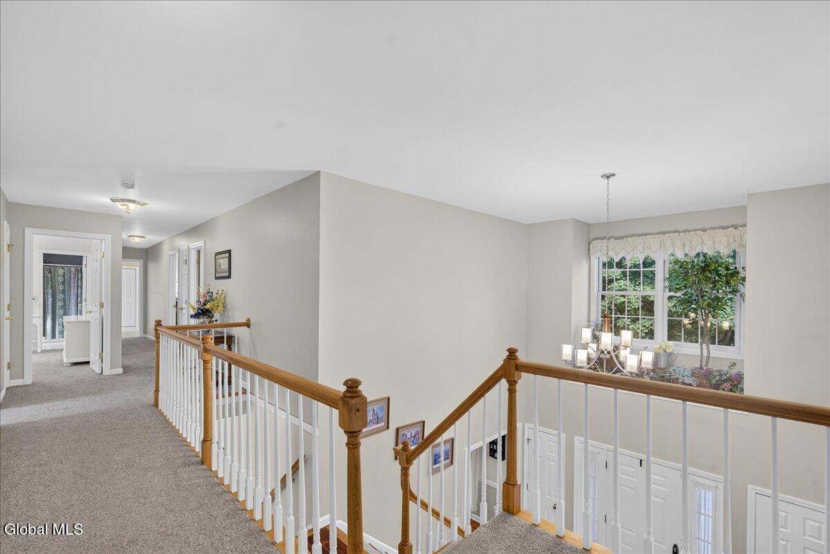 73 Fields End Drive Glenmont NY 12077