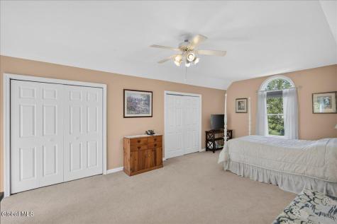 73 Fields End Drive Glenmont NY 12077
