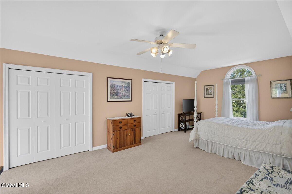 73 Fields End Drive Glenmont NY 12077