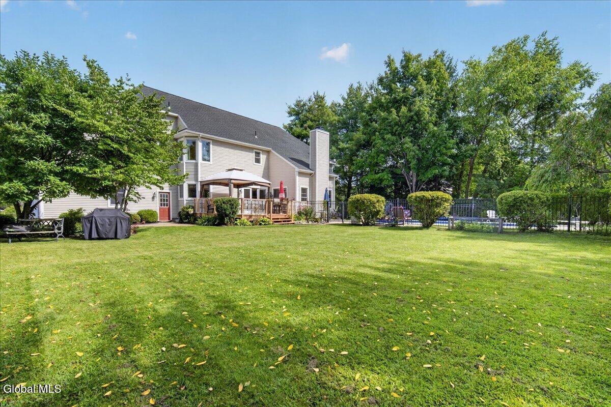 73 Fields End Drive Glenmont NY 12077