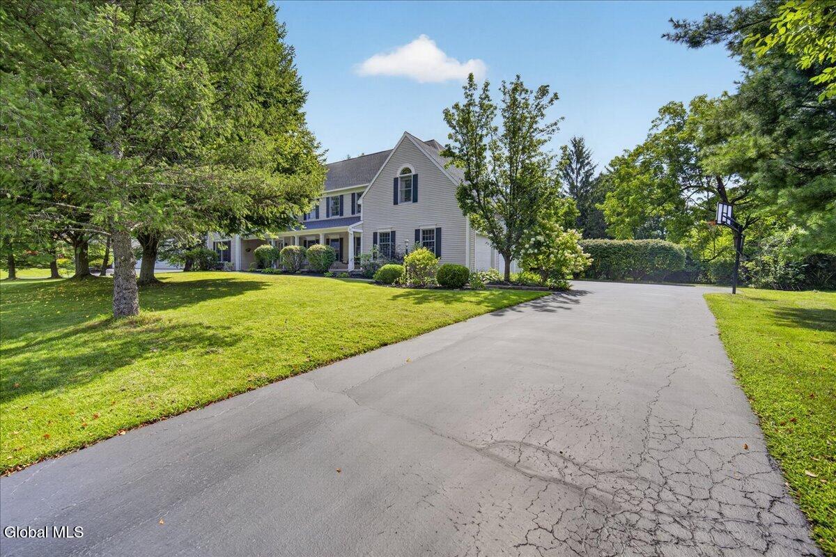 73 Fields End Drive Glenmont NY 12077