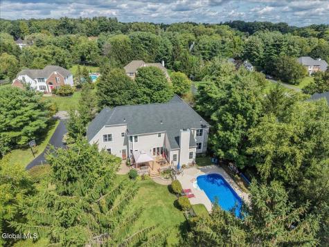 73 Fields End Drive Glenmont NY 12077