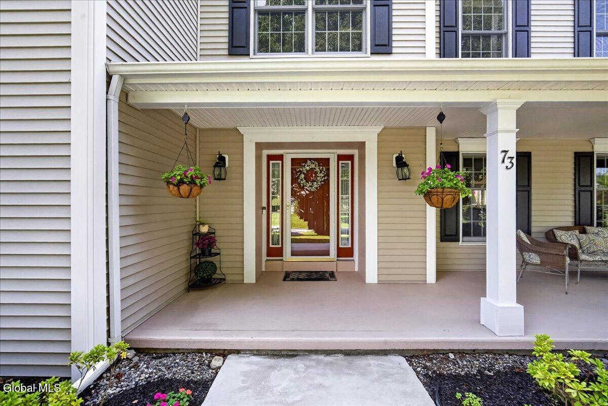 73 Fields End Drive Glenmont NY 12077