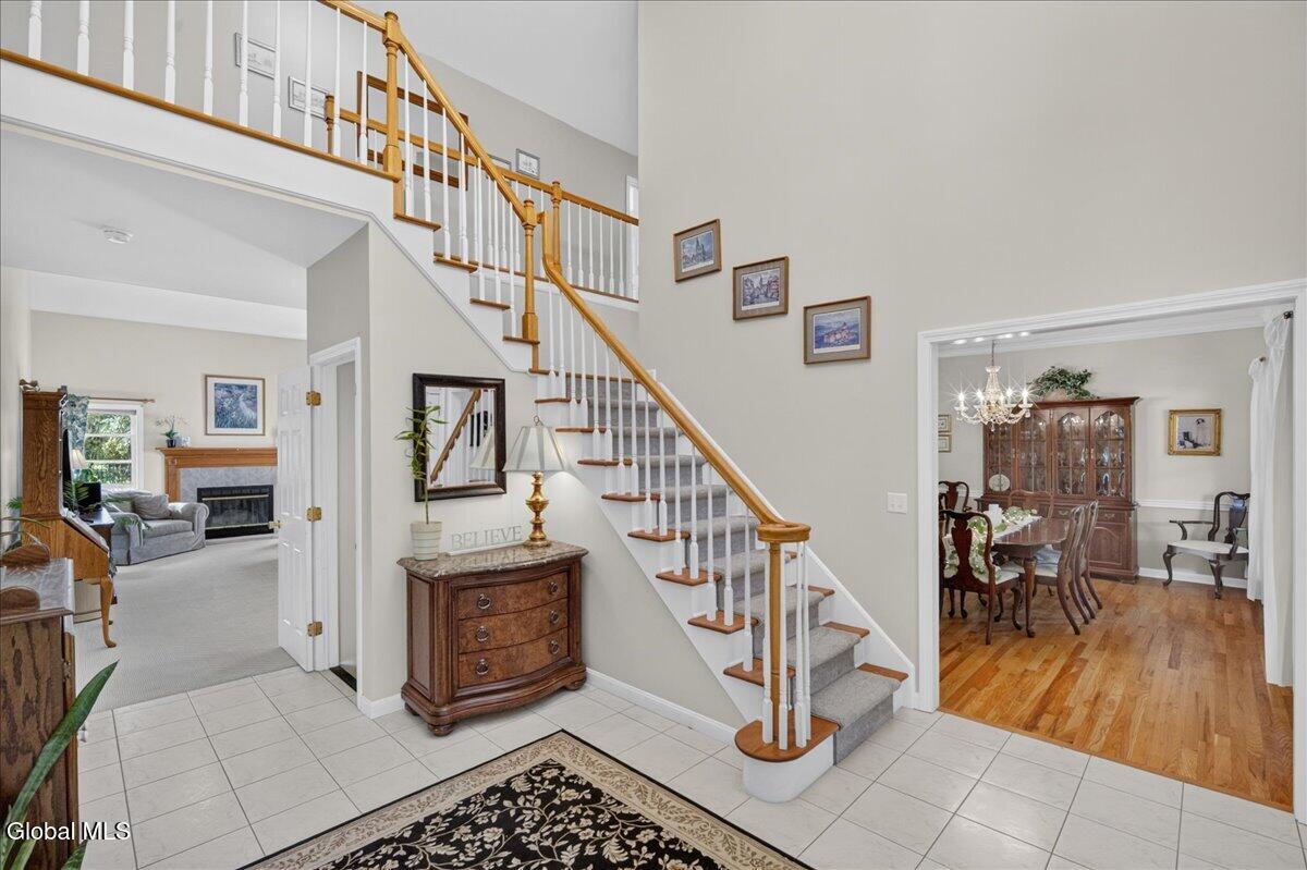 73 Fields End Drive Glenmont NY 12077