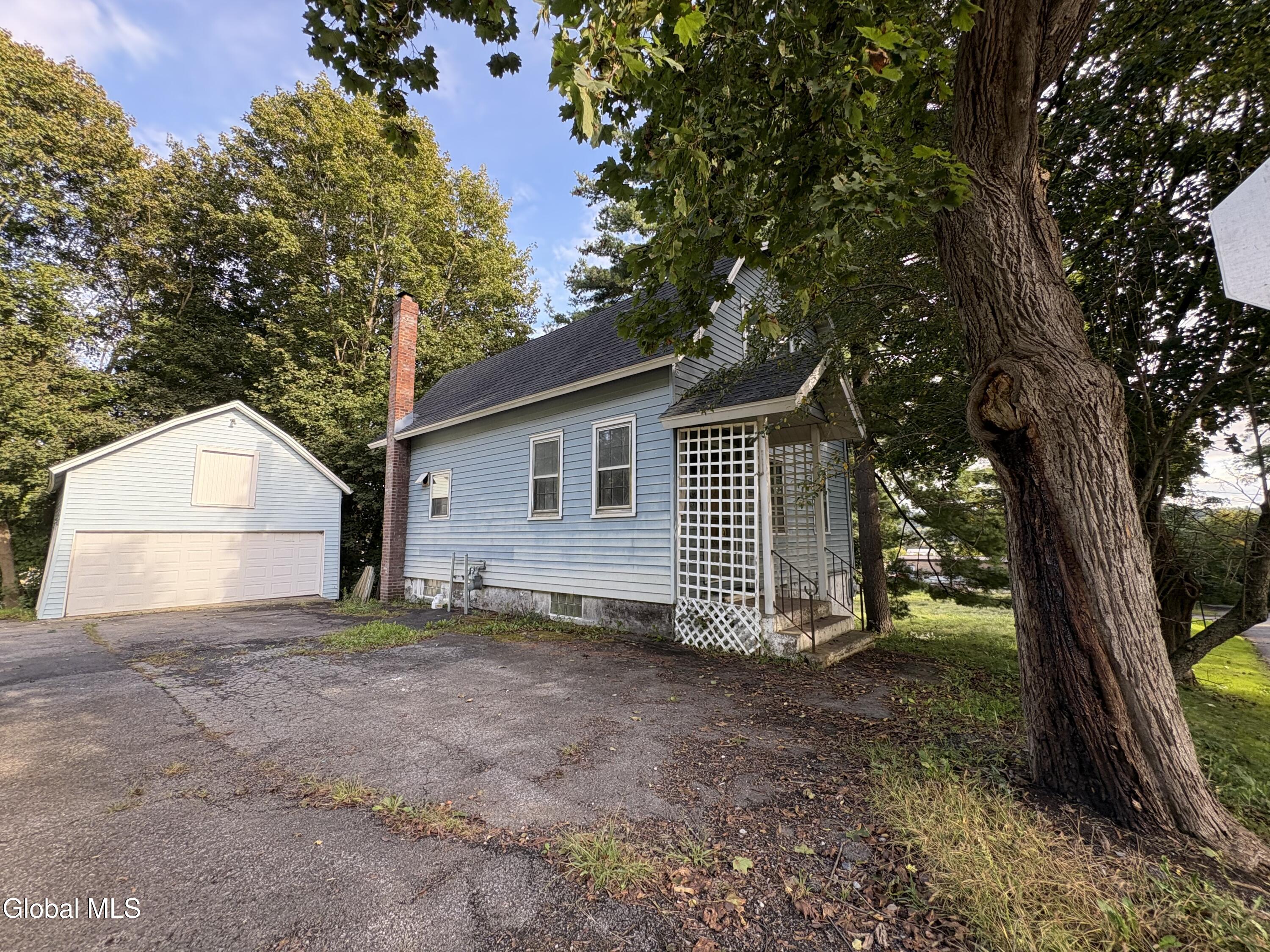 10 N Bridge Street Fonda NY 12068