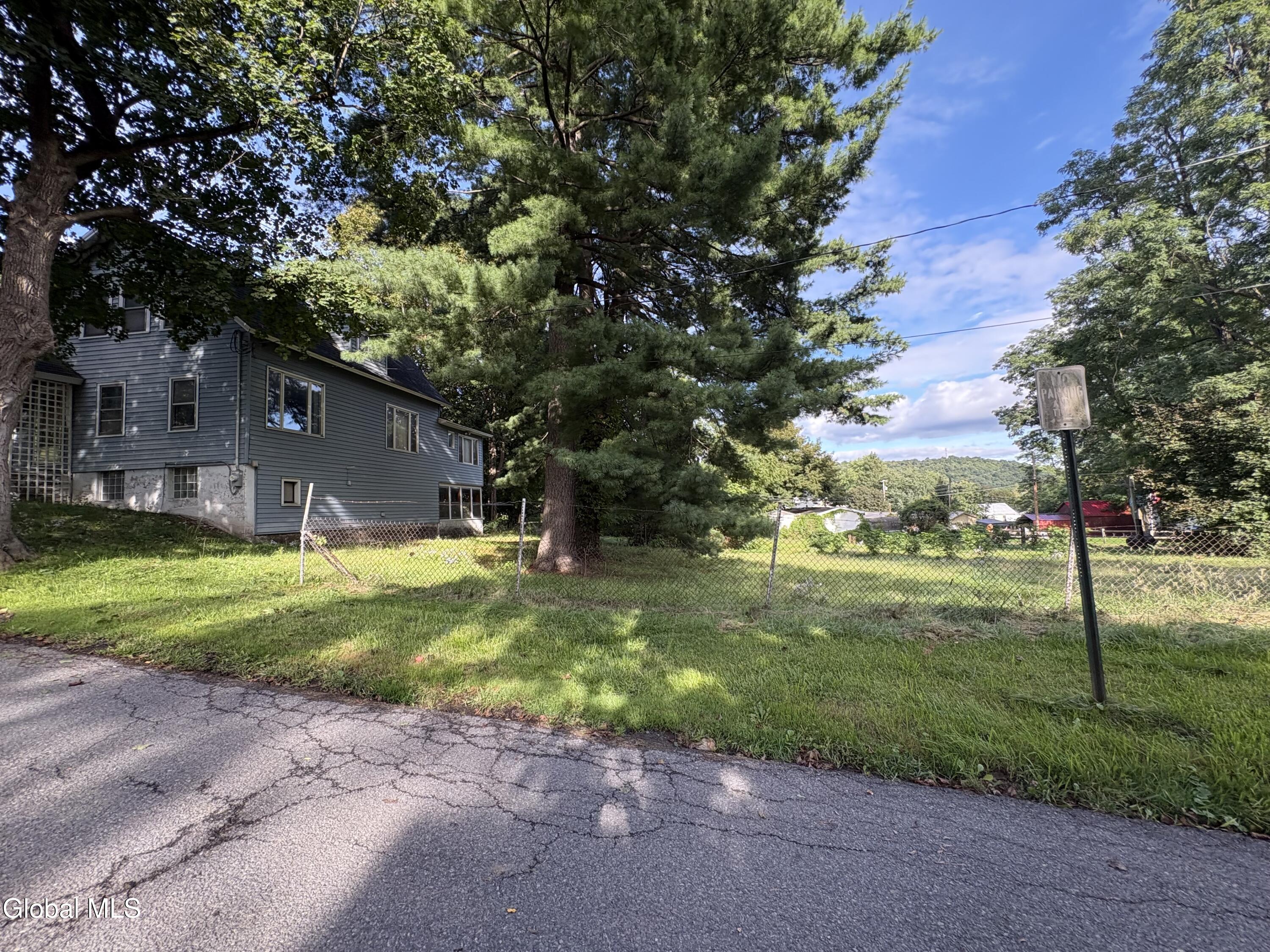 10 N Bridge Street Fonda NY 12068