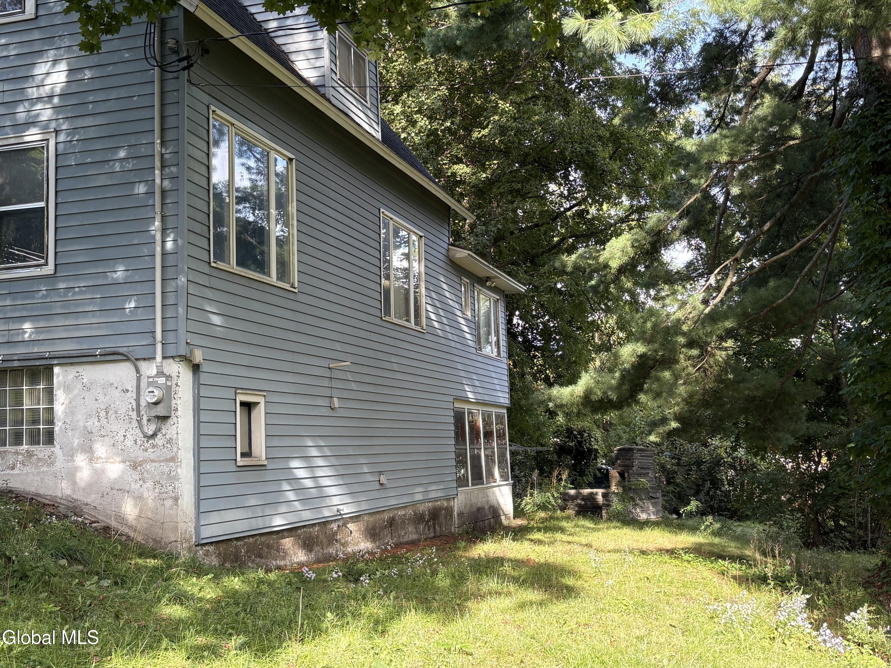 10 N Bridge Street Fonda NY 12068