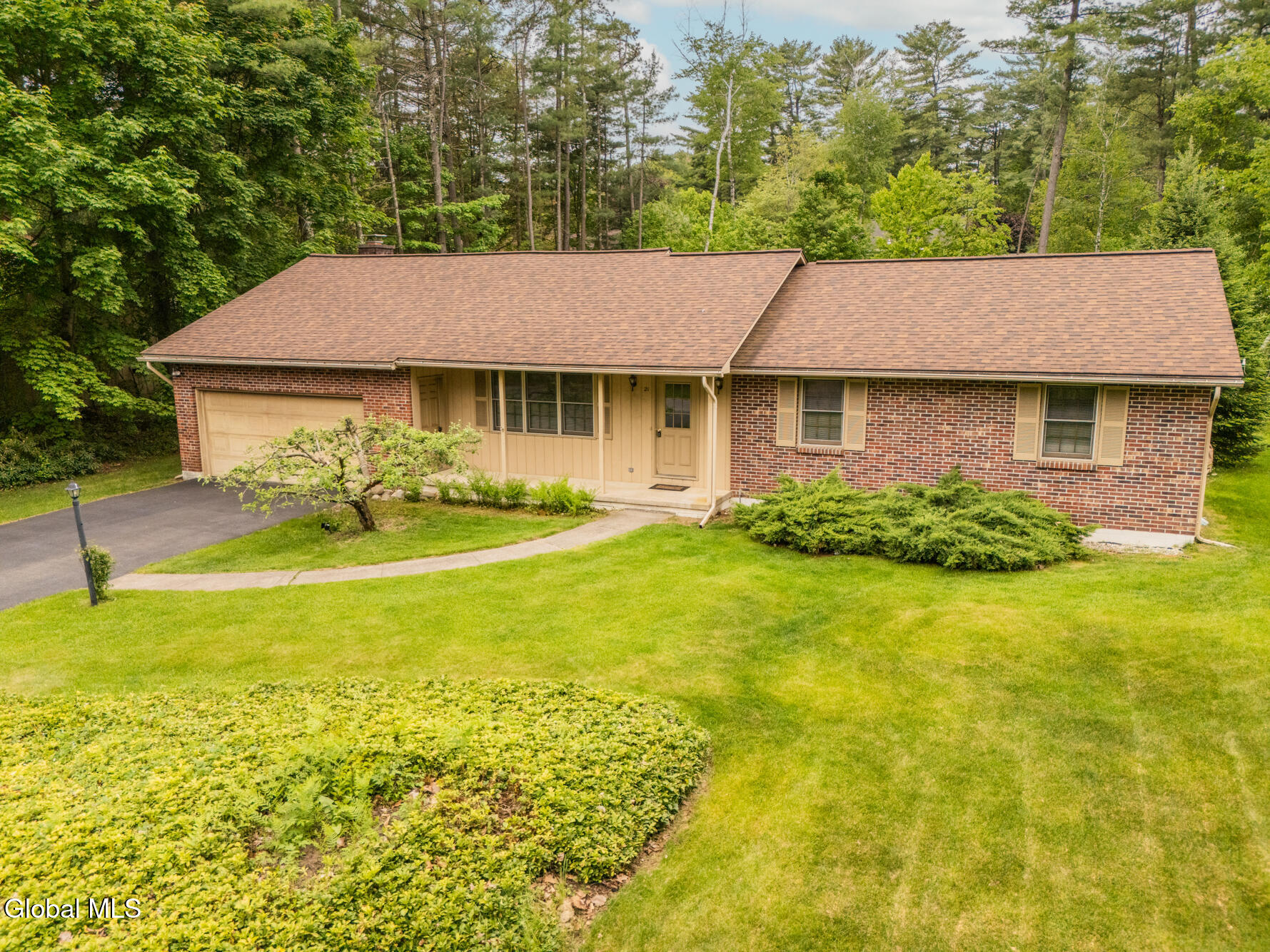 21 Helen Drive Queensbury NY 12804