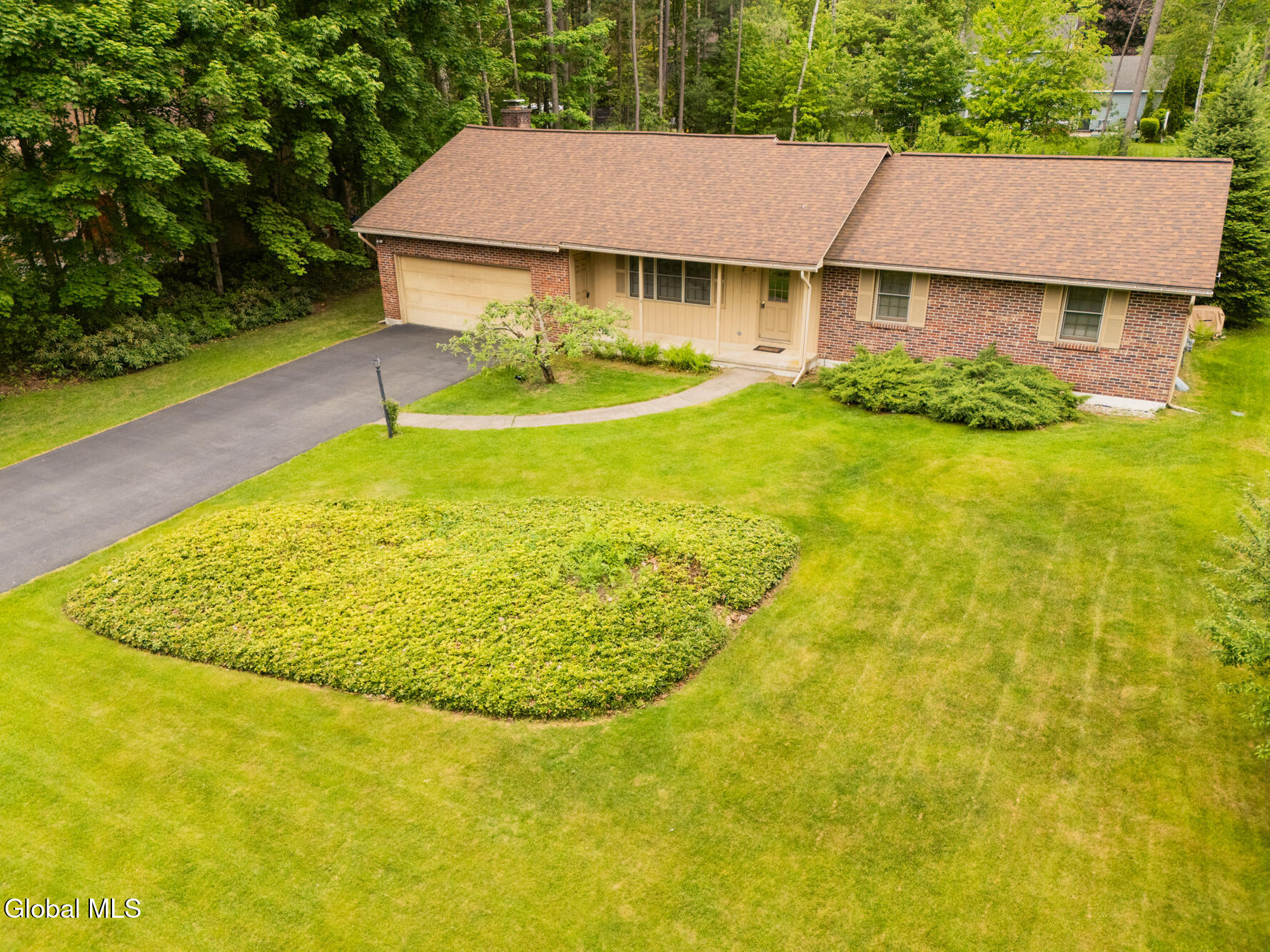 21 Helen Drive Queensbury NY 12804