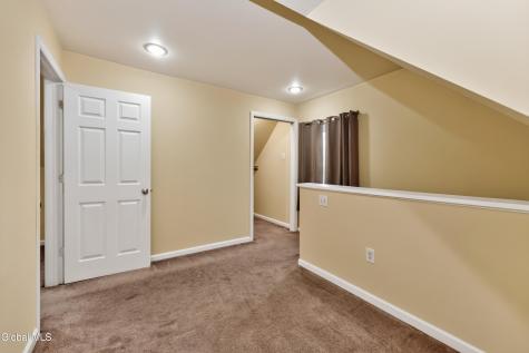 1237 Palma Avenue Schenectady NY 12306